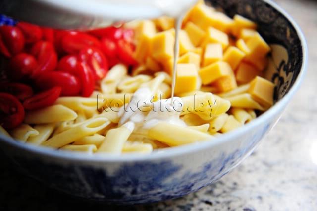 Салат с сыром и макаронами