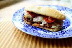 Сэндвич из тушеной говядины по-итальянски