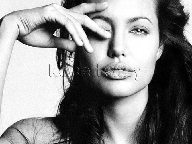 Женщина недели. Анджелина Джоли