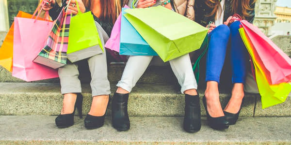 Покупки и шоппинг в Германии девушки закупились