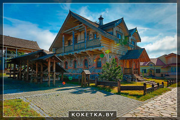 Этнокультурный комплекс «Наносы Отдых», расположенный на озере Нарочь в Беларуси