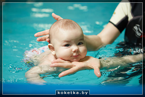 Плюсы и минусы раннего плавания для детей