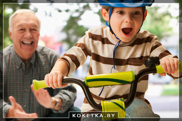Как научить ребенка ездить на велосипеде?