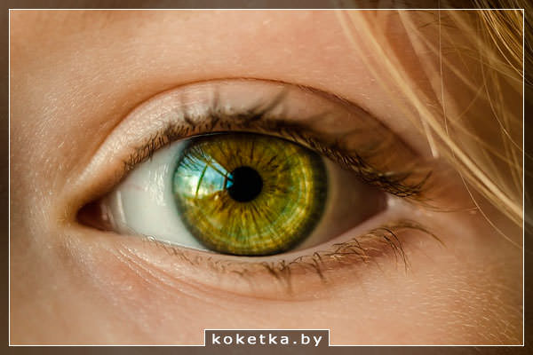 Дневной макияж для зелёно-голубых глаз 
