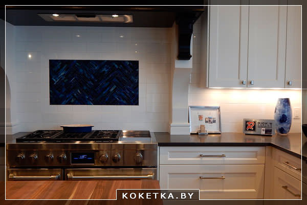 «Акриловые кухни» – это кухонная мебель из современных материалов