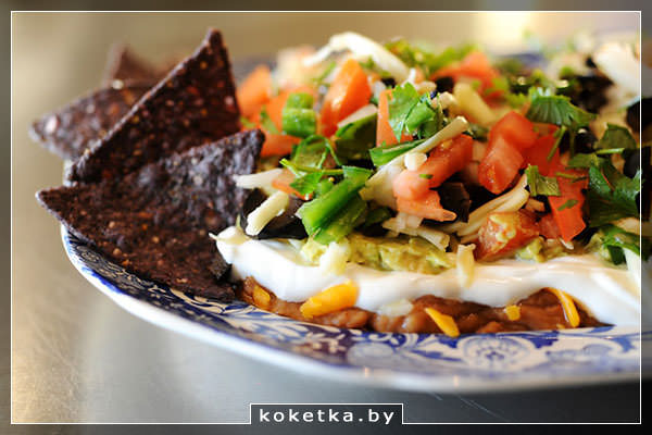 Мексиканский салат на основе соуса пико де гальо
