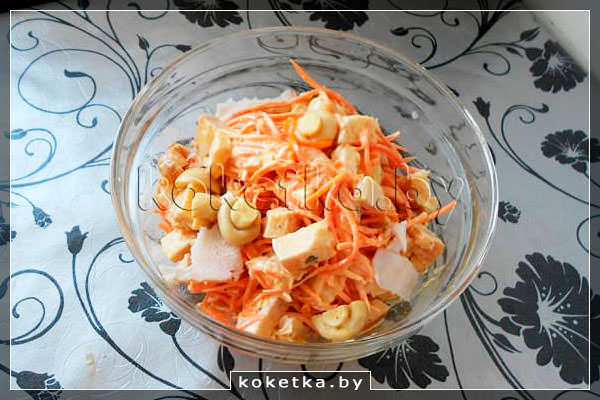Рецепт приготовления Салата с корейской морковью, грибами и курицей