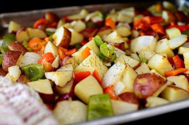 Картофель с овощами